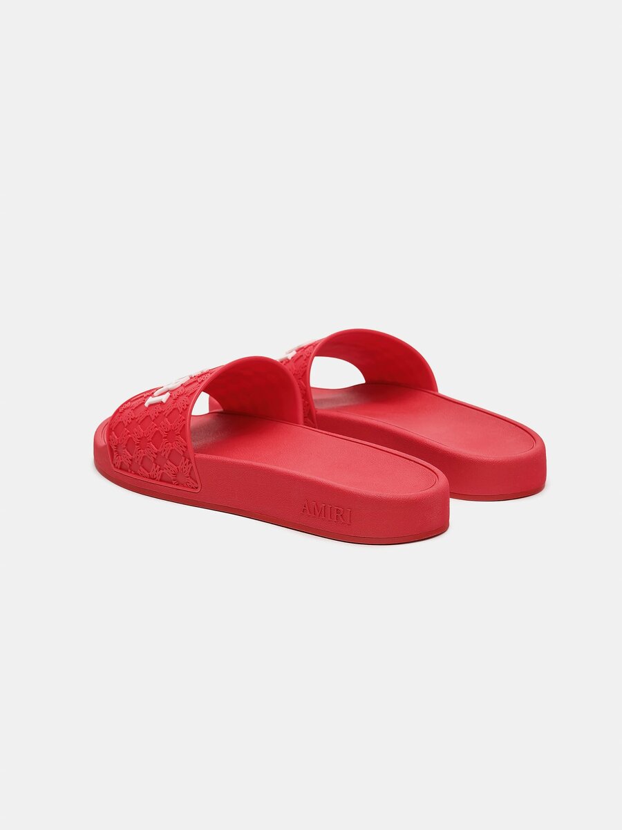 MA QUAD POOL SLIDE